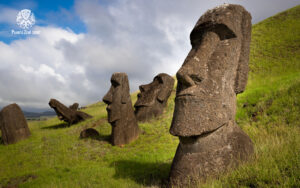 Chile, Velikonoční ostrov, sochy Moai